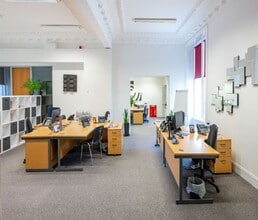 10 James St, Helensburgh to rent Interior Photo- Image 1 of 1