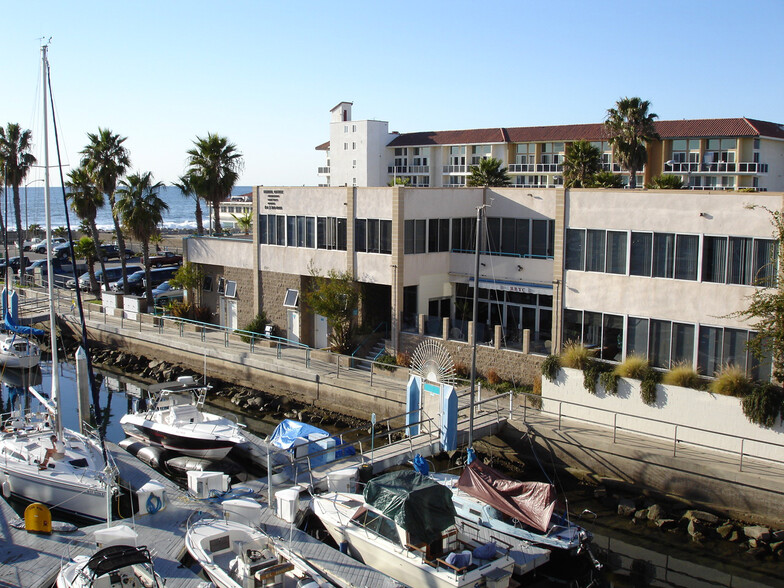 210-212 Yacht Club way, Redondo Beach, CA for rent - Building Photo - Image 2 of 5