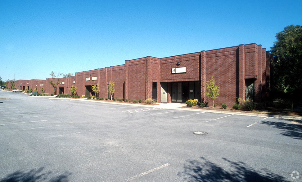 4220 Steve Reynolds Blvd, Norcross, GA for rent - Building Photo - Image 3 of 7