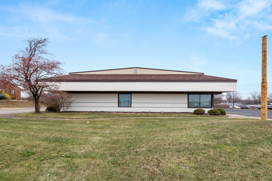 2050 W Fourth St, Mansfield, OH for sale - Building Photo - Image 1 of 43