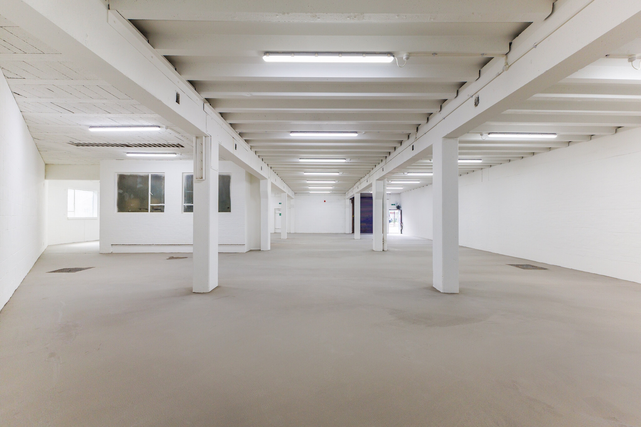 Bond Rd, Mitcham to rent Interior Photo- Image 1 of 3