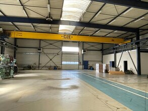 Industrial in Le Plessis-Bouchard for sale Interior Photo- Image 1 of 7