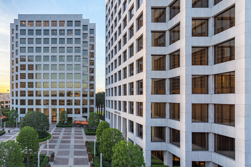 1 Park Plaza, Irvine, CA to rent - Building Photo - Image 1 of 10