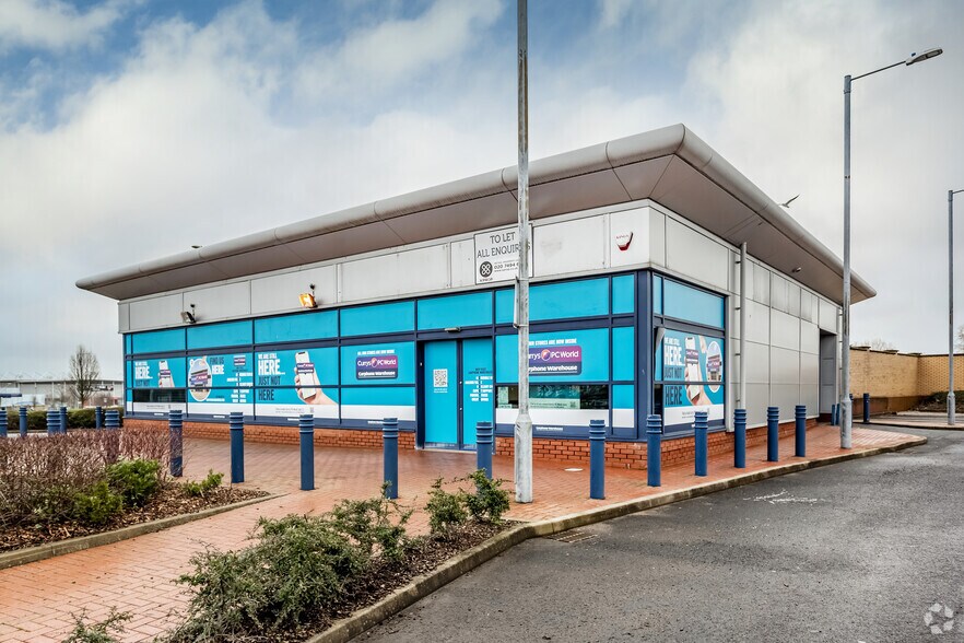 Milverny Way, St Helens for sale - Primary Photo - Image 1 of 1