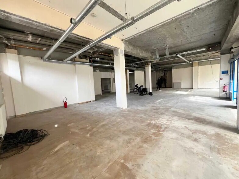 Office in Les Lilas for sale - Interior Photo - Image 3 of 8