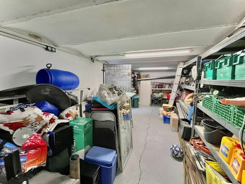 Industrial in Nice for sale - Building Photo - Image 2 of 3