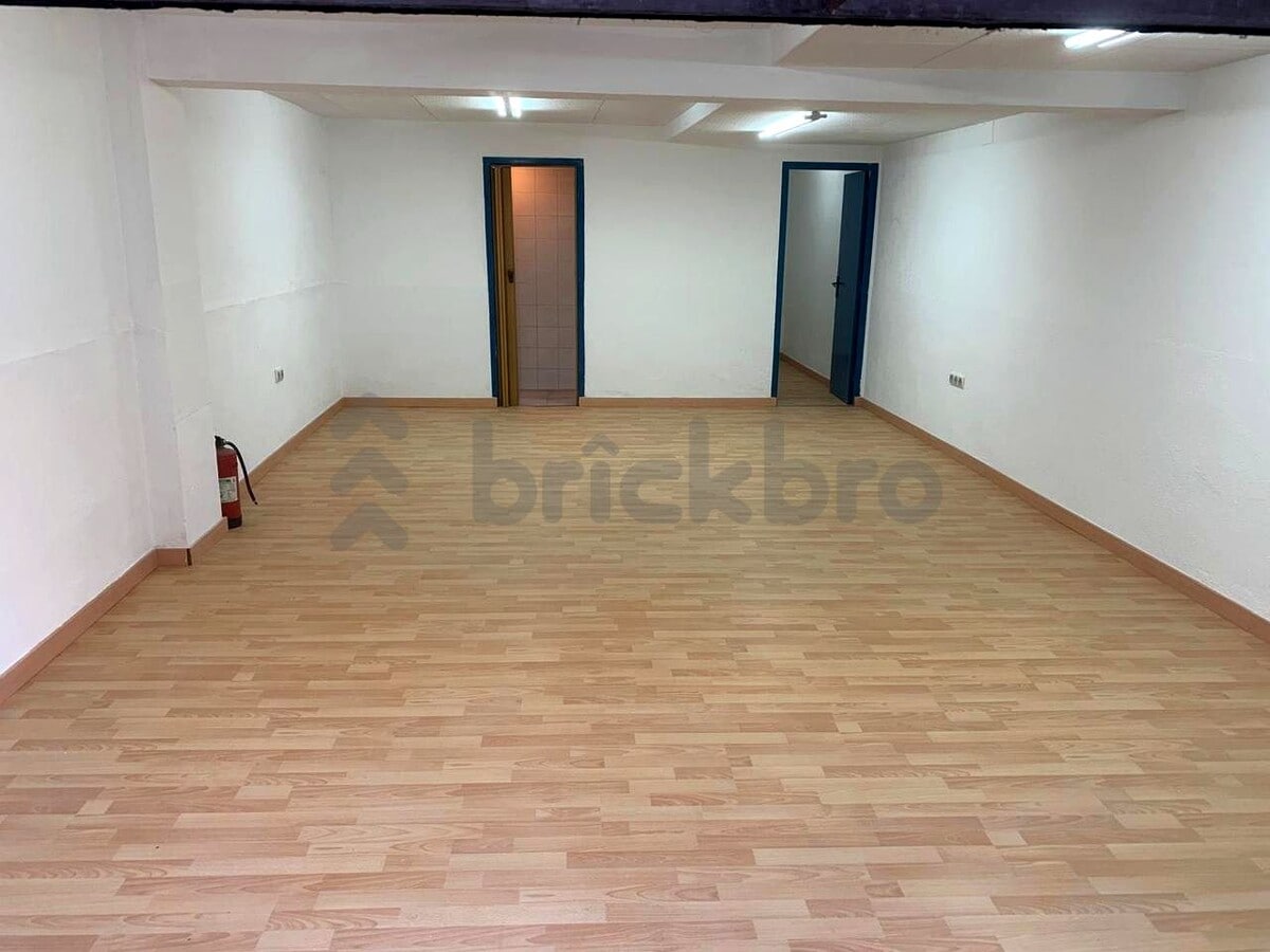 Badalona, BAR 08917 - Unit - - - Interior Photo - Image 2 of 10