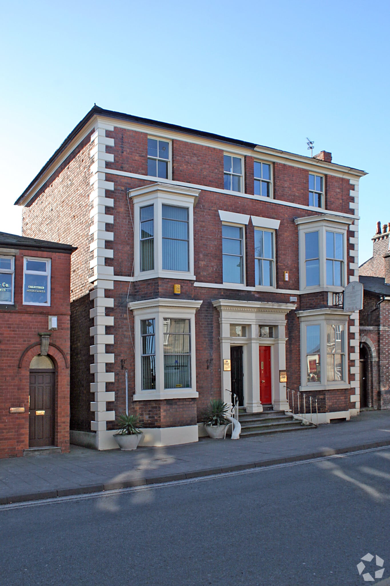 30 Derby St, Ormskirk for sale Primary Photo- Image 1 of 1