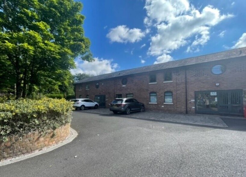 283 Ashley Rd, Altrincham to rent - Building Photo - Image 3 of 3