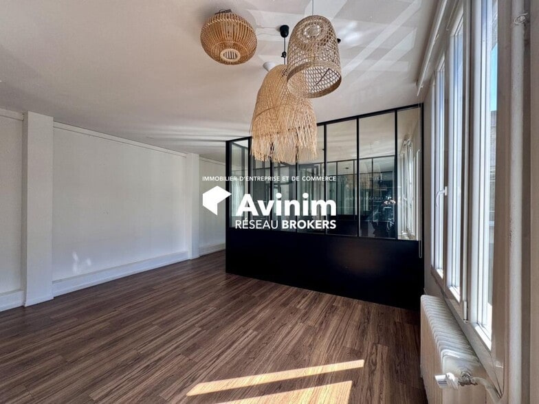 Office in Asnières-sur-Seine to rent - Interior Photo - Image 3 of 11