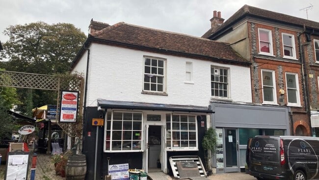 More details for 7 High St, Chesham - Retail to Rent