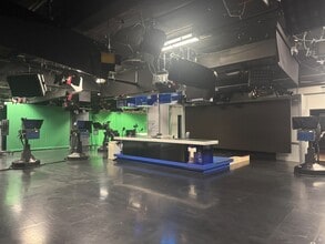 2200 Fletcher Ave, Fort Lee, NJ to rent Interior Photo- Image 2 of 24