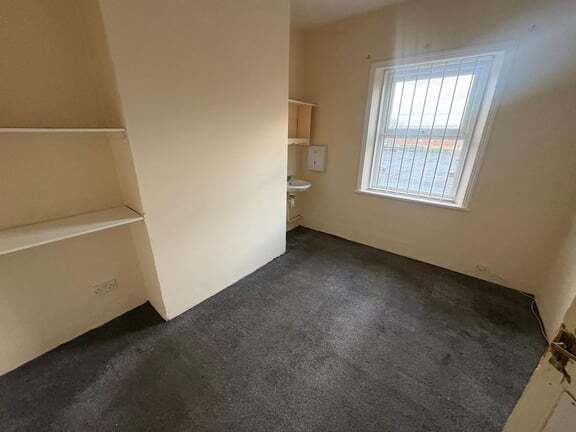 34 Oxton Rd, Birkenhead for sale - Interior Photo - Image 3 of 10