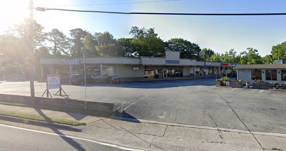 2611 Lawrenceville Hwy, Decatur, GA for rent - Building Photo - Image 2 of 6