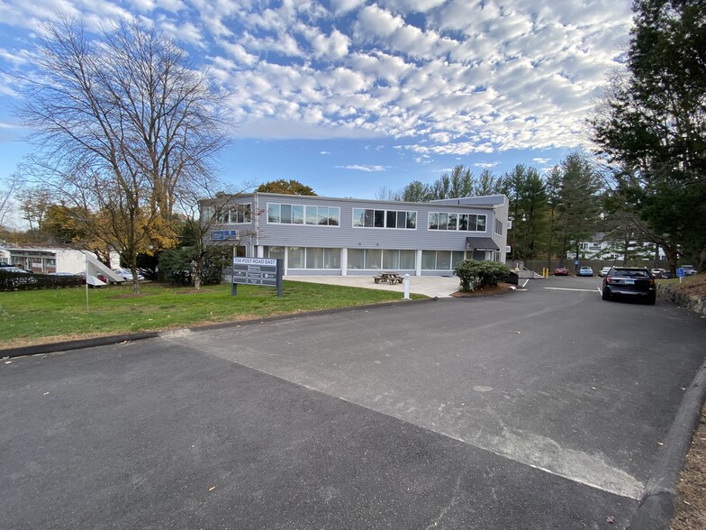 728 Post Rd E, Westport, CT for rent - Building Photo - Image 2 of 6