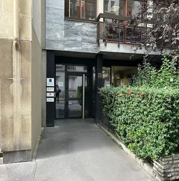 Location Bureaux 536 m² - Photo 1