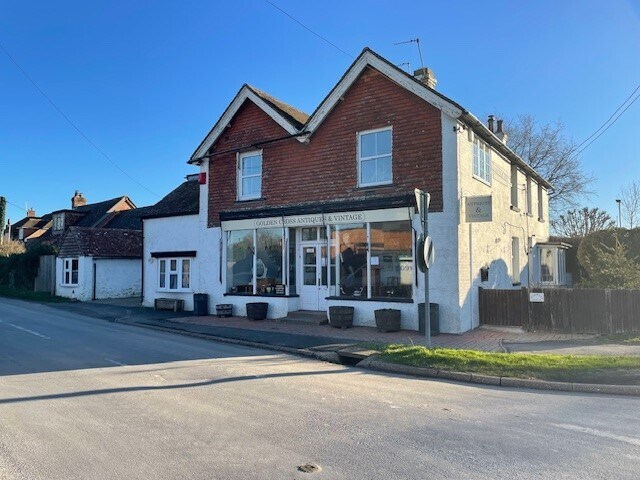 Burgh Hill Rd, Golden Cross to rent Primary Photo- Image 1 of 3