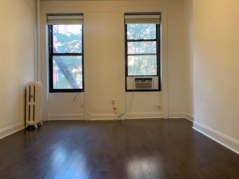 514 E 81st St, New York, NY for sale - Building Photo - Image 3 of 9