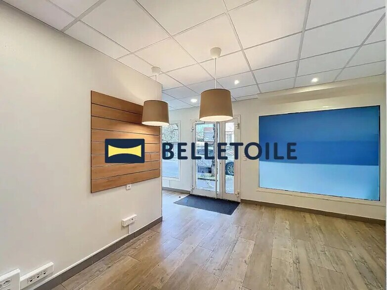 Retail in Maisons-Alfort to rent - Interior Photo - Image 2 of 10