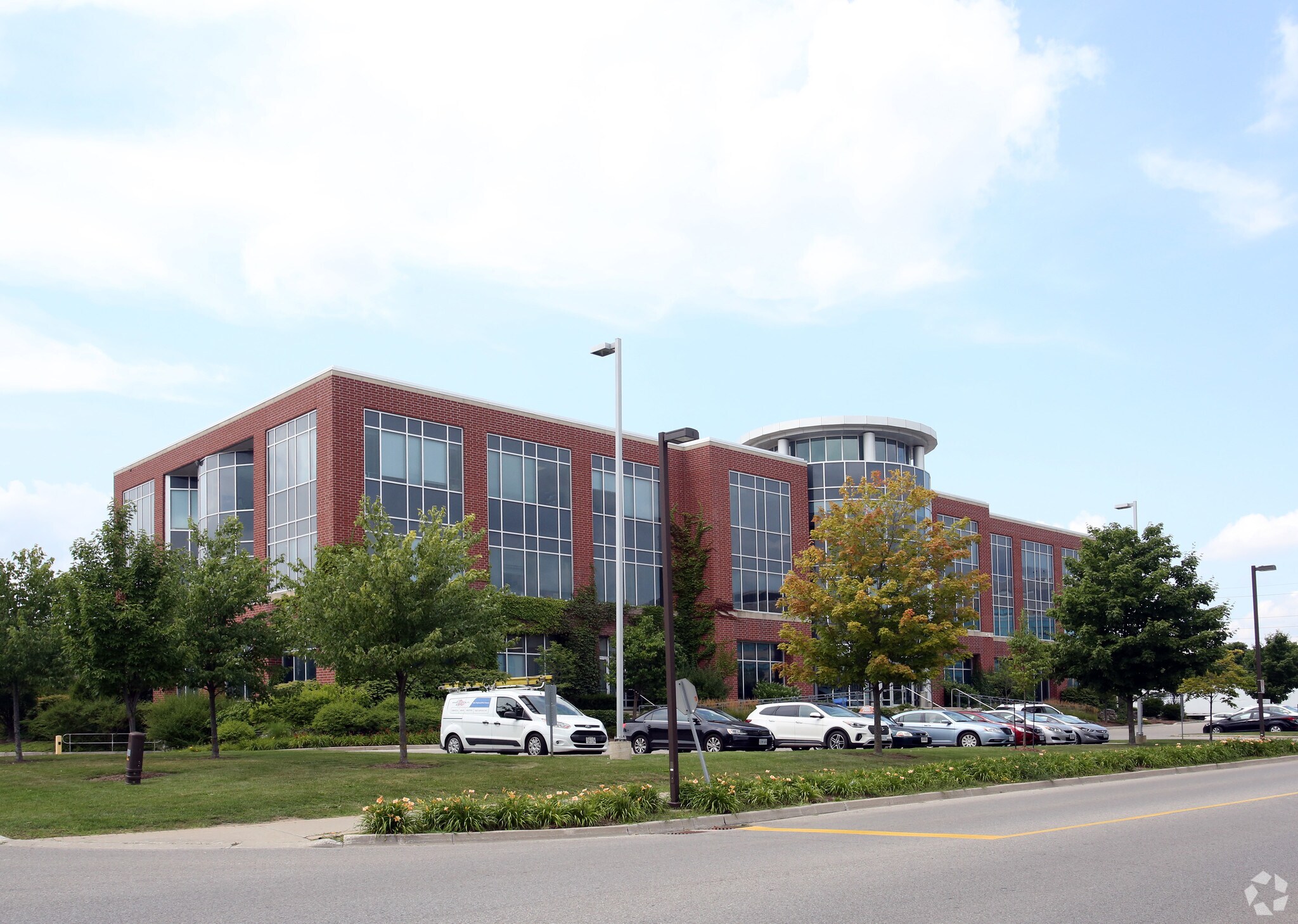 100 Stone Rd W, Guelph, ON for sale Primary Photo- Image 1 of 1