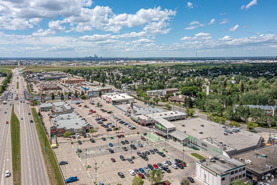 1020 Sherwood Dr, Strathcona County, AB for sale - Building Photo - Image 1 of 1