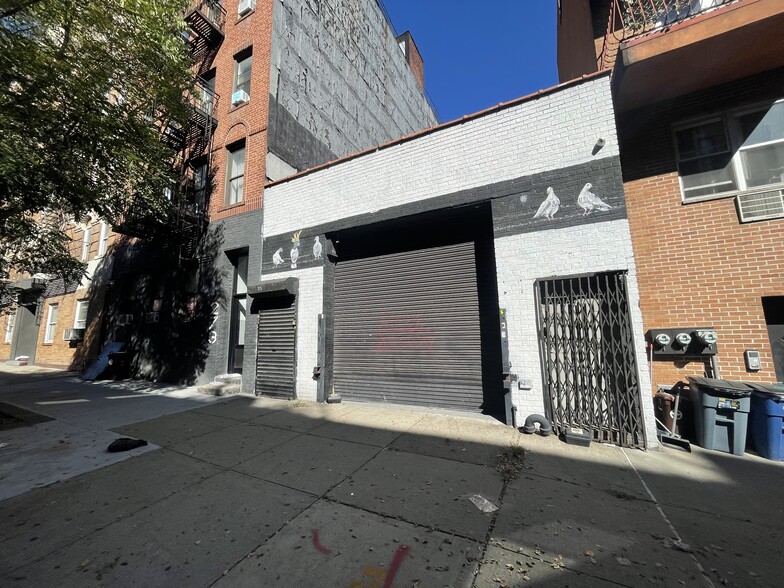 275 S 2nd St, Brooklyn, NY for rent - Building Photo - Image 2 of 3