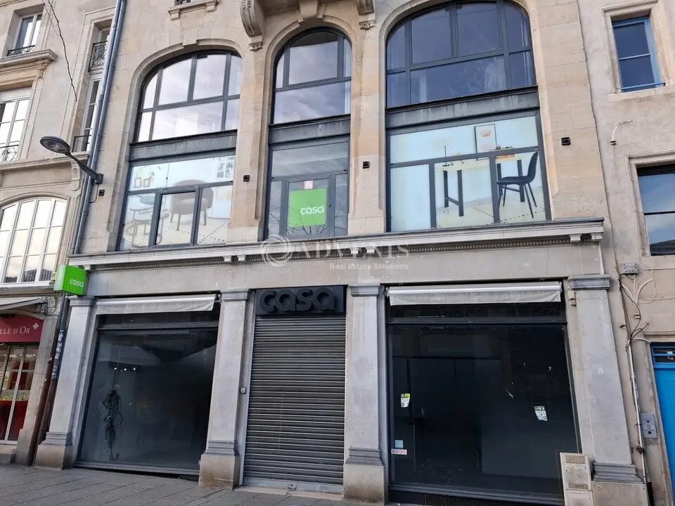 Location Commerce 498 m² - Photo 1