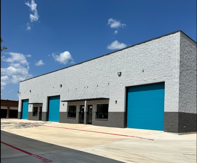 More details for 10927 Fredericksburg Rd, San Antonio, TX - Light Industrial to Rent