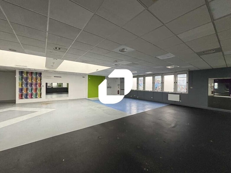 Office in Évry-Courcouronnes to rent - Interior Photo - Image 2 of 12