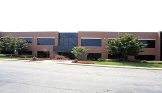 More details for 4200 Cantera Dr, Warrenville, IL - Office for Rent