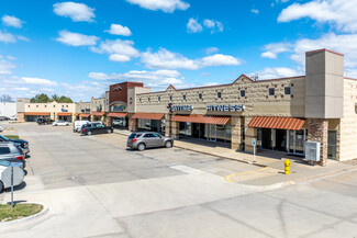 More details for 8401-8475 Hickman Rd, Urbandale, IA - Retail for Rent