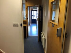 10 Agincourt Sq, Monmouth to rent Interior Photo- Image 2 of 6