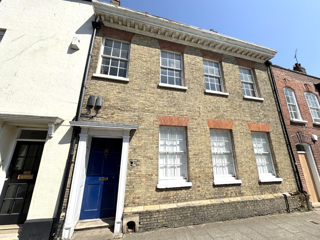 8 King St, Kings Lynn to rent Building Photo- Image 1 of 2
