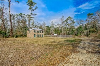 More details for 1135 Florida St, Mandeville, LA - Residential for Sale