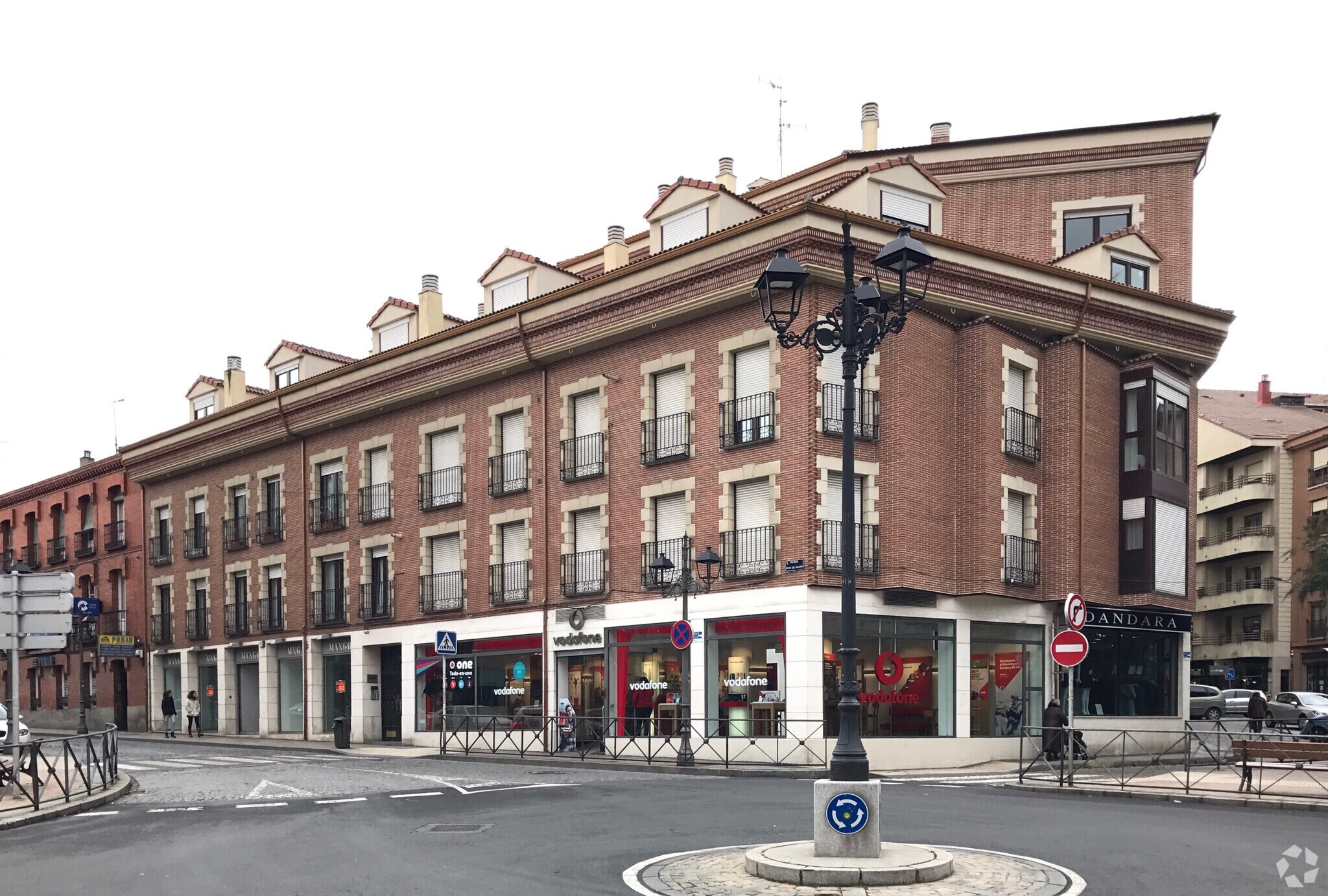 Retail in Ávila, Ávila to rent Primary Photo- Image 1 of 3