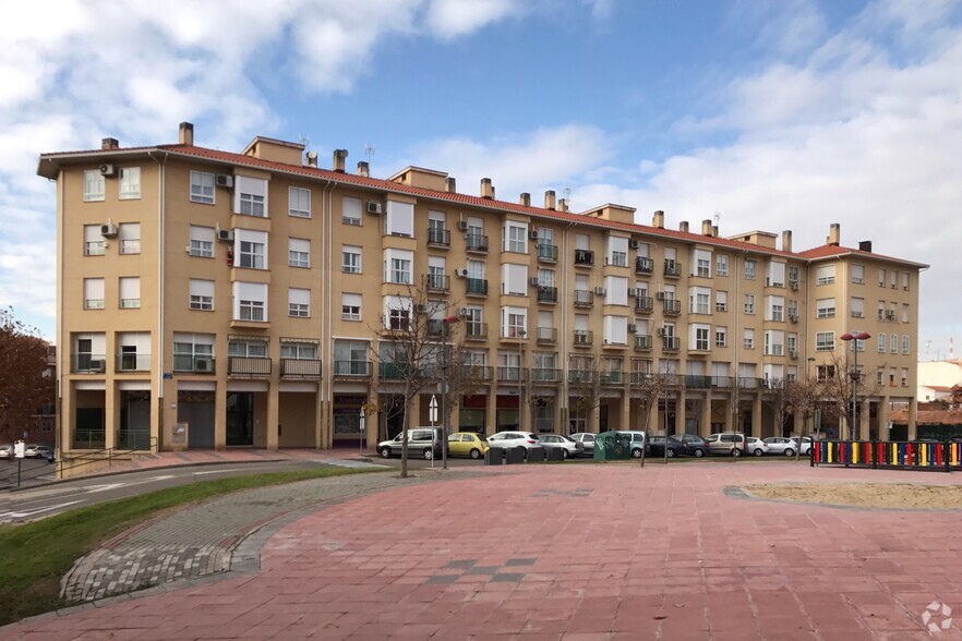 Plaza Colón, 1, Arganda del Rey, Madrid for rent - Primary Photo - Image 1 of 2