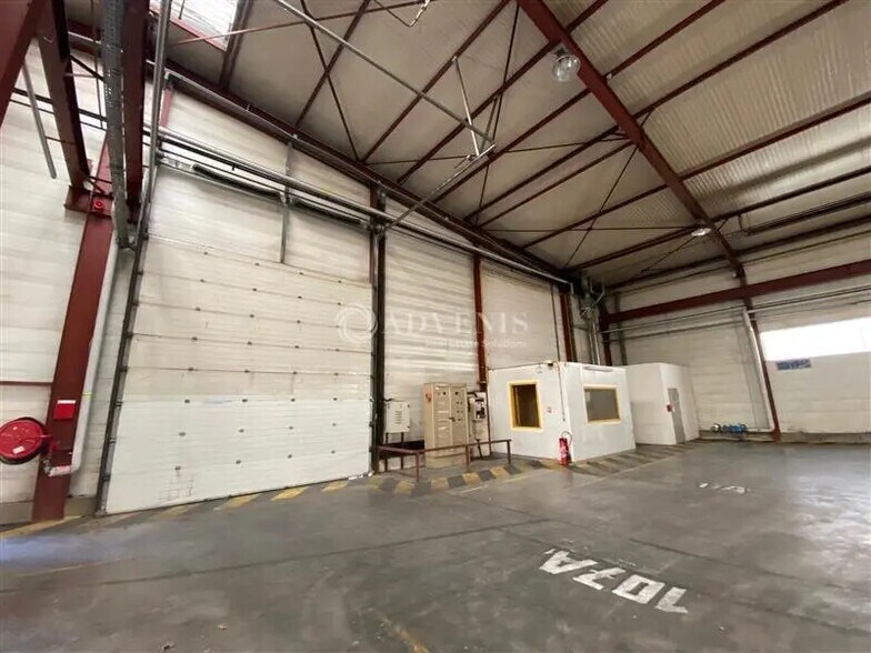 Office in Bonneuil-sur-Marne to rent - Building Photo - Image 3 of 5