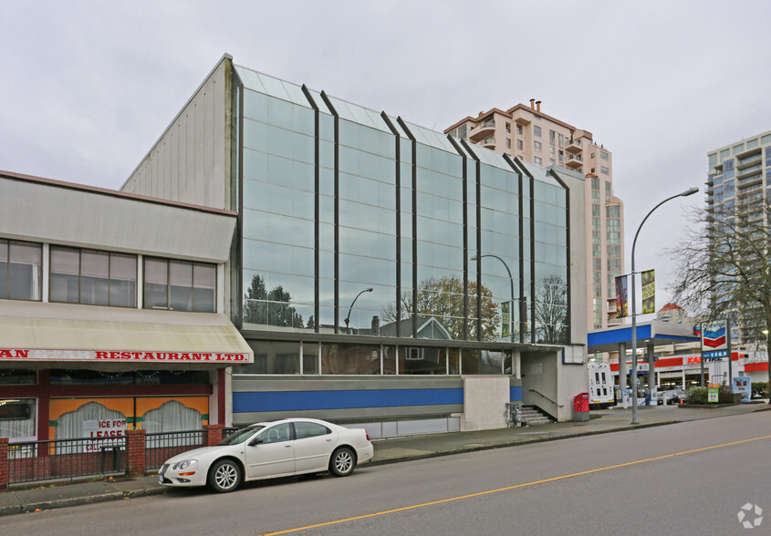 422 6th St, New Westminster, BC for rent - Building Photo - Image 2 of 6