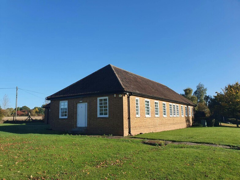 Oak Tree Dr, Hartlebury to rent - Building Photo - Image 3 of 6