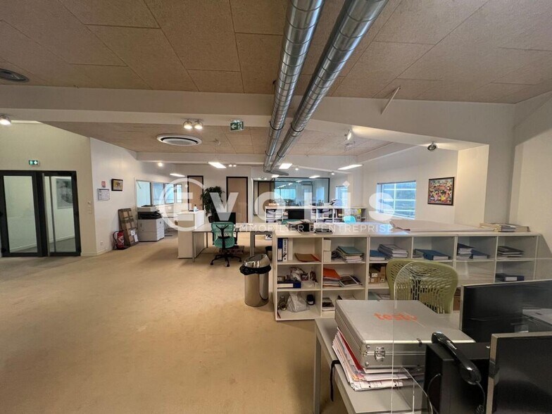 Office in Champigny-sur-Marne for sale - Interior Photo - Image 2 of 6
