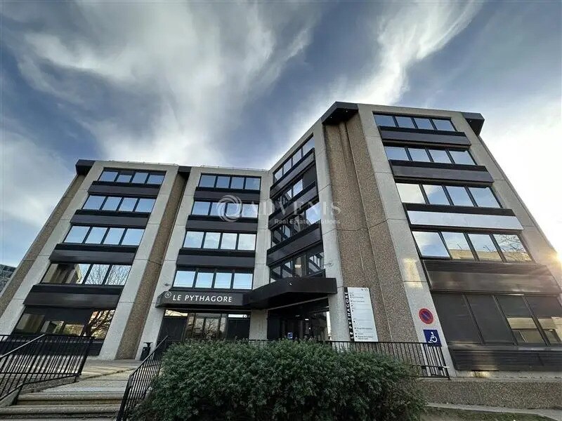 Location Bureaux 281 m² à 562 m² - Photo 1