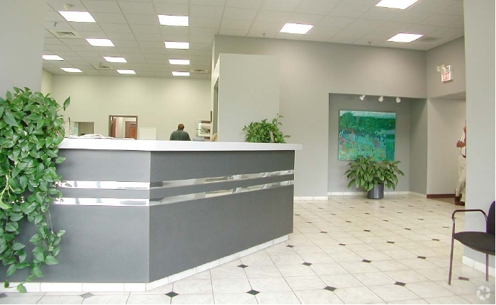 3180 Rosemar Rd, Parkersburg, WV for rent - Lobby - Image 2 of 11