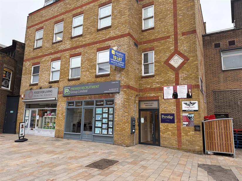 Market Pl, Dartford to rent Building Photo- Image 1 of 3