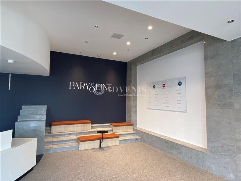 3 Allée De La Seine, Ivry-sur-Seine to rent - Lobby - Image 3 of 11