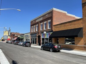 15 N Baldwin St, Bargersville, IN for rent Building Photo- Image 1 of 11