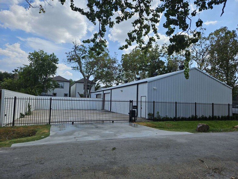 905 Rein St, Houston, TX for sale - Building Photo - Image 1 of 1