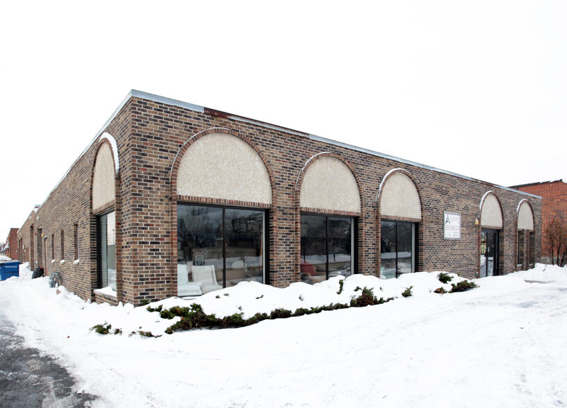 711 W Fullerton Ave, Addison, IL for rent - Building Photo - Image 2 of 25