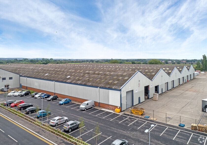 Wheatley Hall Rd, Doncaster to rent - Building Photo - Image 3 of 6