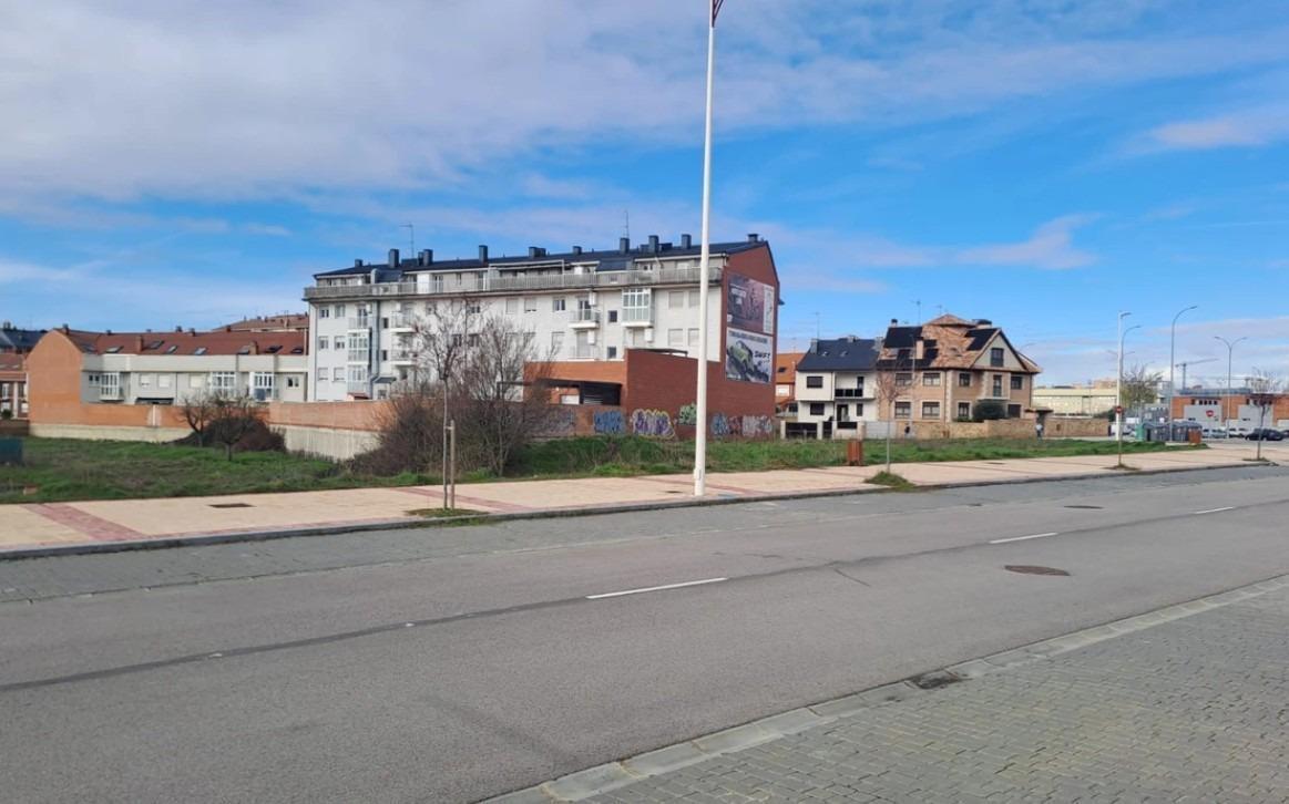 Land in León, León for sale Building Photo- Image 1 of 4