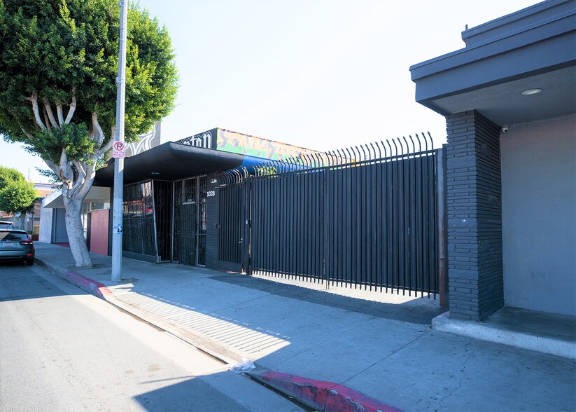 1028 E Compton Blvd, Compton, CA for sale - Building Photo - Image 1 of 1